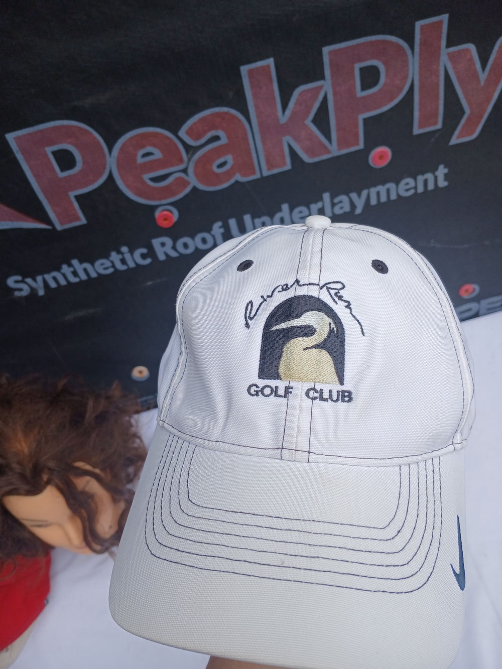 Golf Club White Performance Cap - Picture 3 of 10